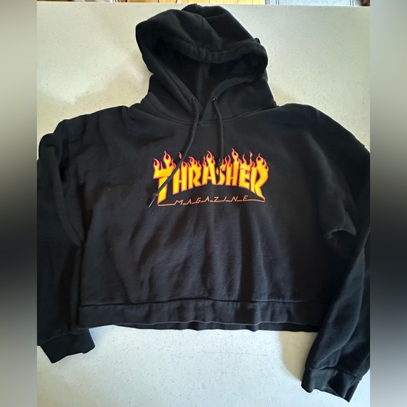 Thrasher Magazine Women’s Medium Cropped Top Hoodie Sweatshirt! Skate to Live… - Picture 3 of 10